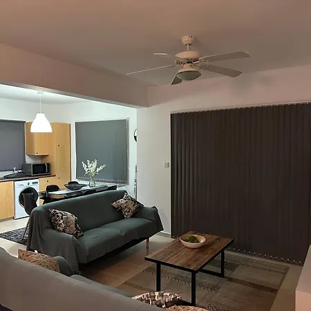 Sirena Sunrise, 4 * Пафос